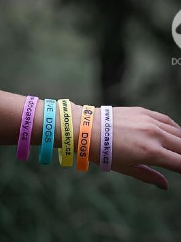 Silikonový reflexní náramek I LOVE DOGS