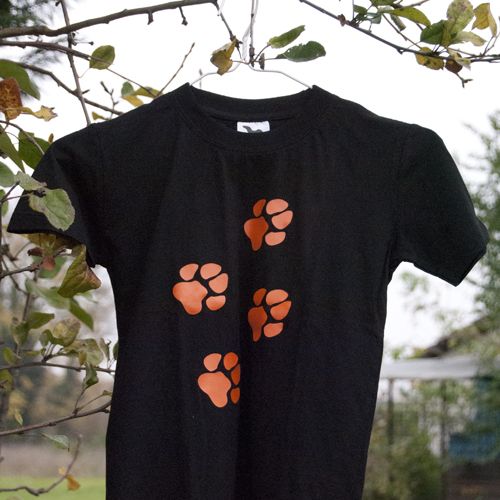 Dětské tričko s tlapkami