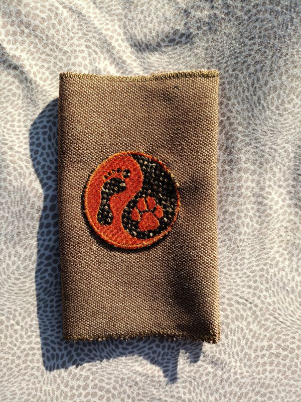 Látkový obal na pas - hnědý