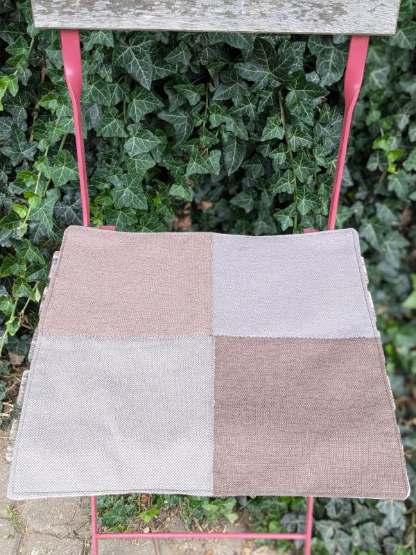 Handmade podsedák z recyklovaného materiálu