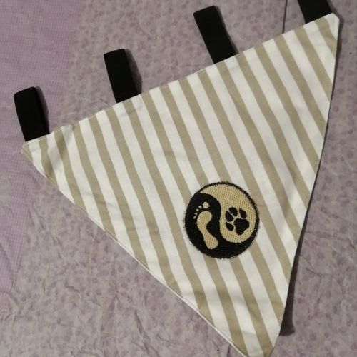 Handmade šátek na obojek - béžovo-hnědý na gumičky