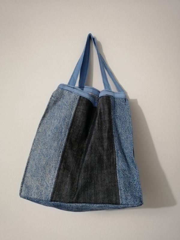 Handmade taška z recyklovaného materiálu - malá