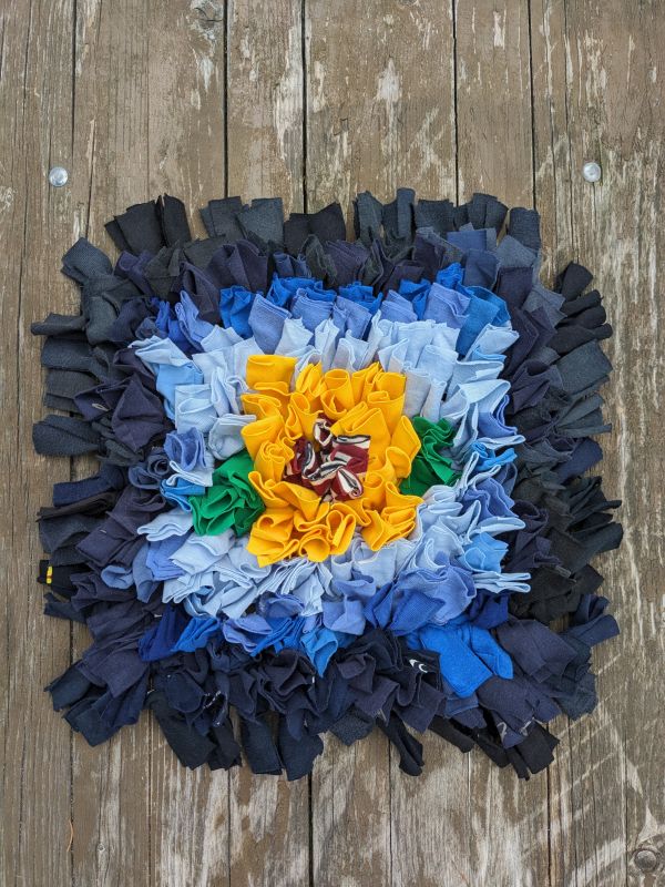 Handmade čmuchací kobereček čtverec