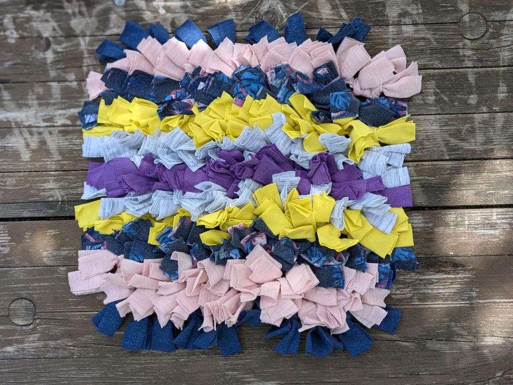 Handmade čmuchací kobereček čtverec