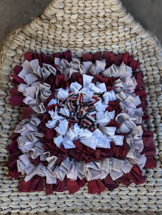 Handmade čmuchací kobereček čtverec