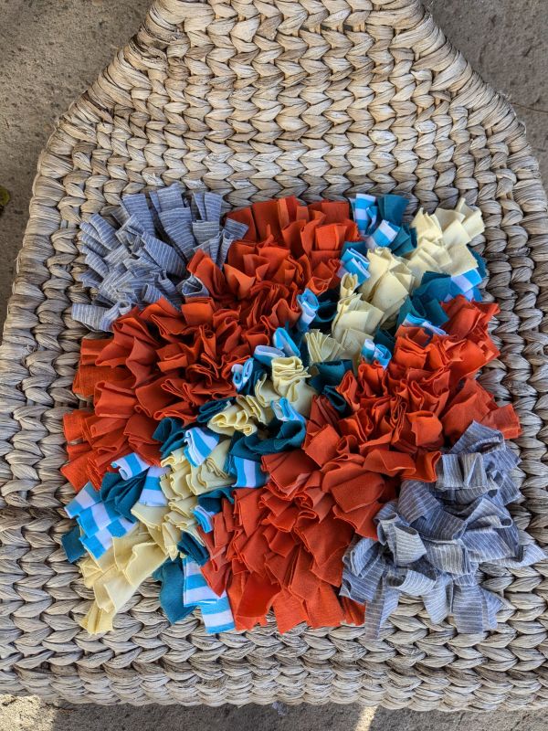 Handmade čmuchací kobereček čtverec