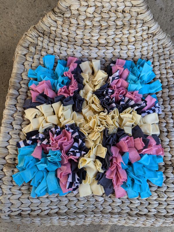 Handmade čmuchací kobereček čtverec