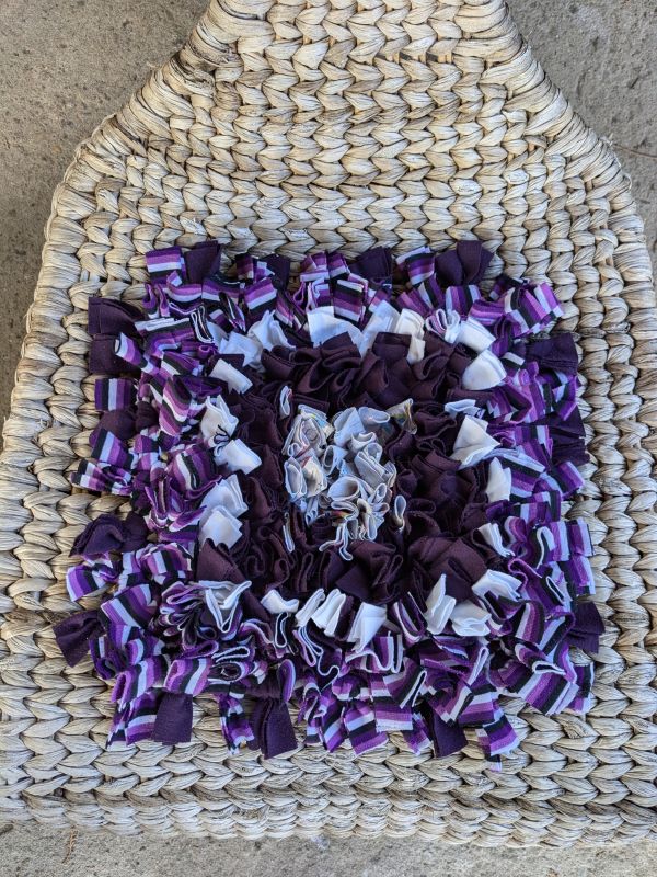 Handmade čmuchací kobereček čtverec