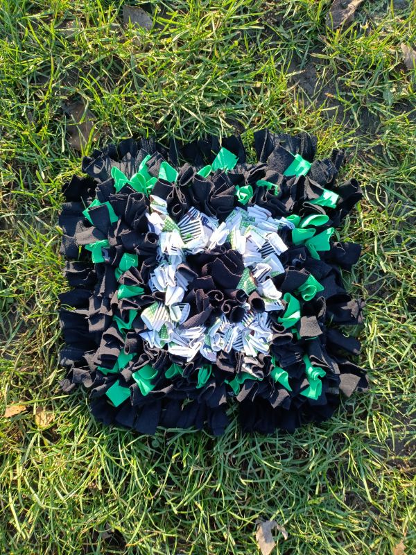 Handmade čmuchací kobereček čtverec