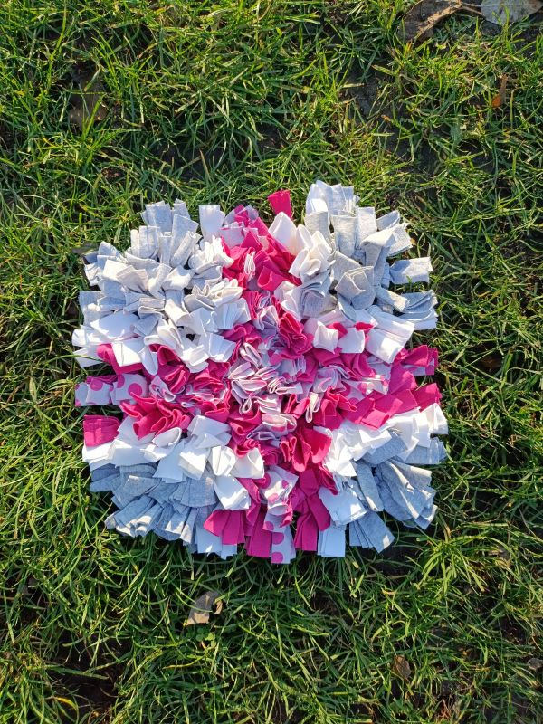 Handmade čmuchací kobereček čtverec