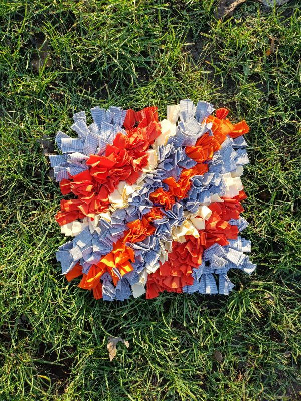 Handmade čmuchací kobereček čtverec