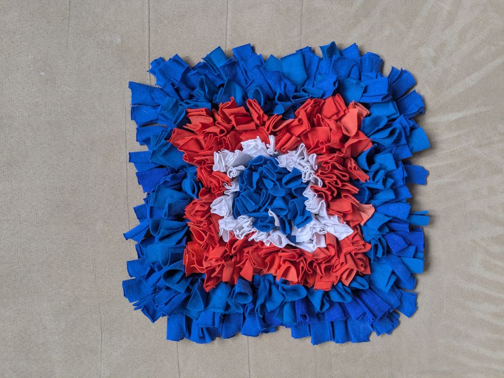 Handmade čmuchací kobereček čtverec