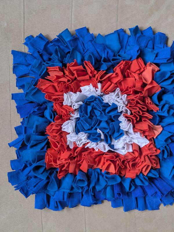 Handmade čmuchací kobereček čtverec