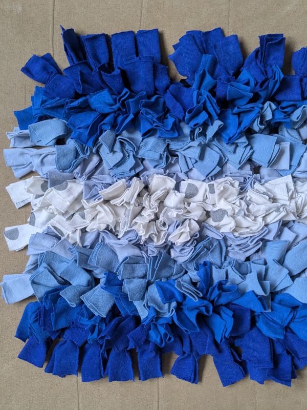 Handmade čmuchací kobereček čtverec