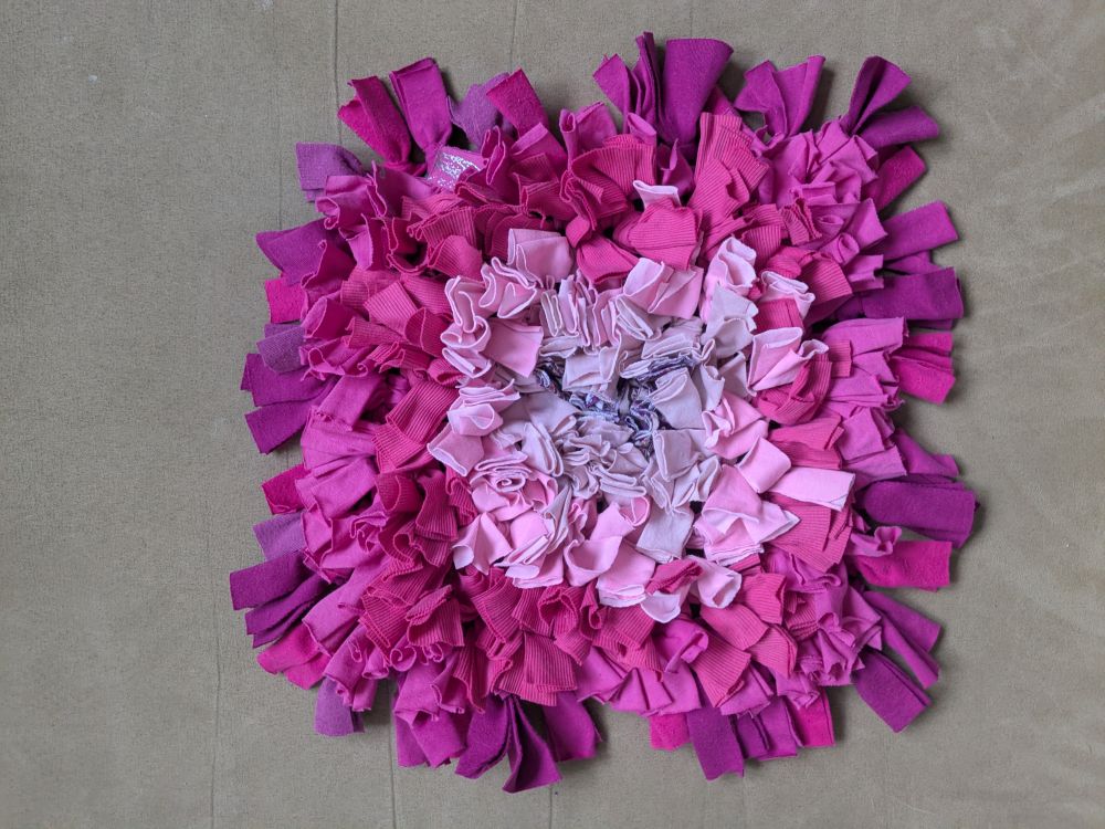 Handmade čmuchací kobereček čtverec