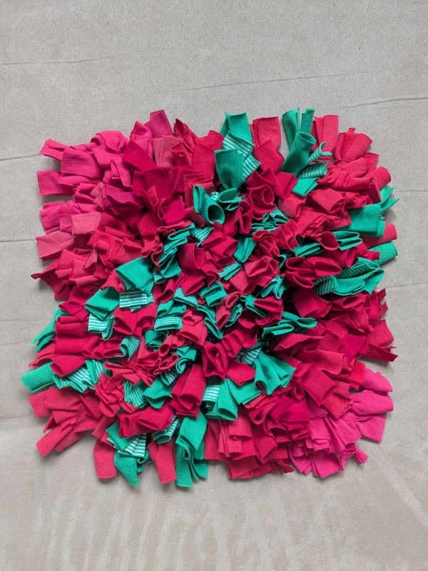 Handmade čmuchací kobereček čtverec