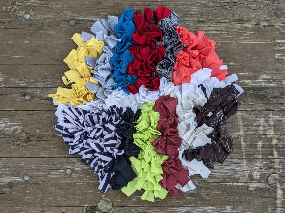 Handmade čmuchací kobereček kulatý