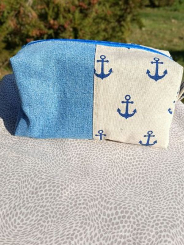 Ručně šitá kosmetická taštička námořnická