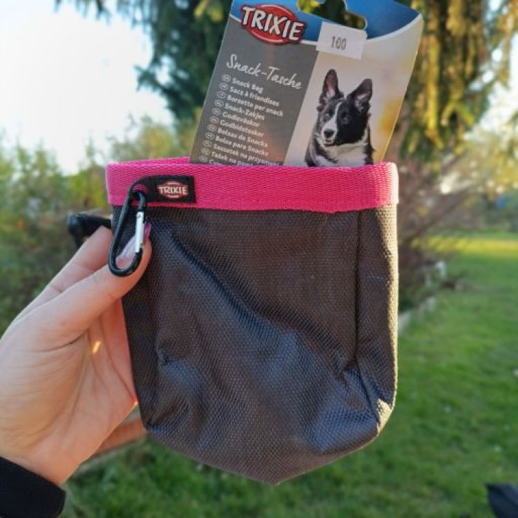 Růžovošedý pamlskovník